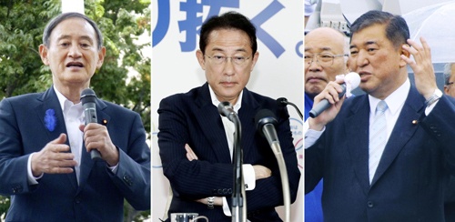 「ポスト安倍」の候補とされる（左から）菅官房長官、岸田政調会長、石破元幹事長(写真：共同通信) 