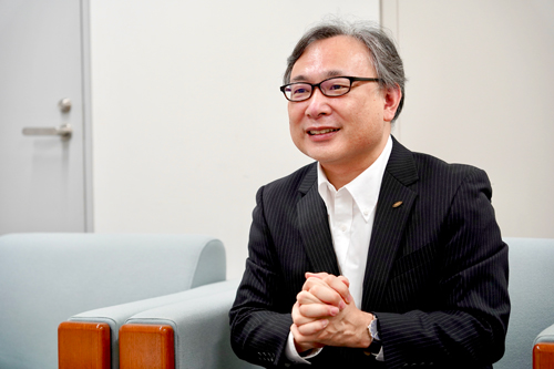 経営者を支えた信仰 世紀を超える経営者魂(スピリツト)の源泉 松下幸之助と稲盛和夫 経営の神様が信仰した「宇宙の意志」：日経