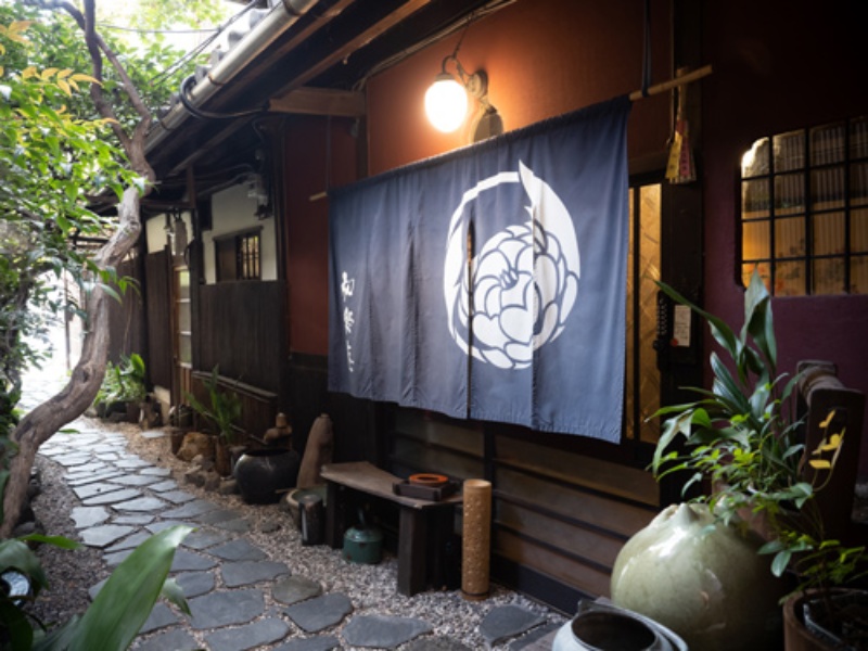 京都の修学旅行も再開 舞妓の出迎えも 教育現場はまだ慎重 2ページ目 日経ビジネス電子版 京都の修学旅行も再開 舞妓の出迎えも 教育現場はまだ慎重 2ページ目 日経ビジネス電子版
