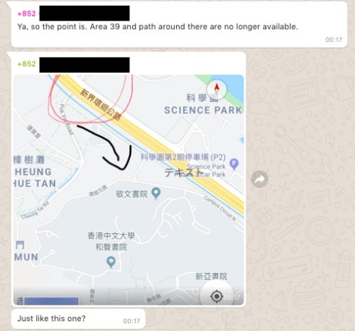 チャット上で脱出経路の地図を共有し修正する作業が行われている