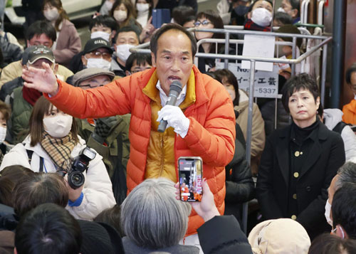 東国原英夫氏の独白 宮崎県知事戦で敗北「今は頭が空」：日経ビジネス電子版