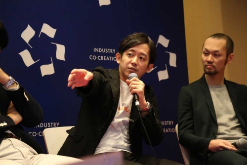 LIFULL CPO(チーフ・ピープル・オフィサー)の羽田幸広氏(写真左)