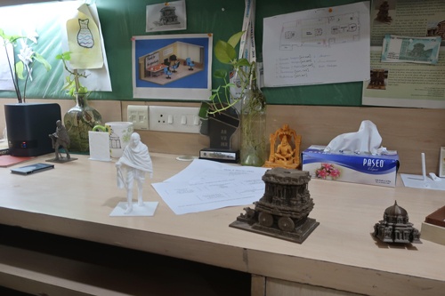 Vizara Technologiesはインドの遺跡などを、立方体が集積した形式のボクセルデータにする事業を手がけている