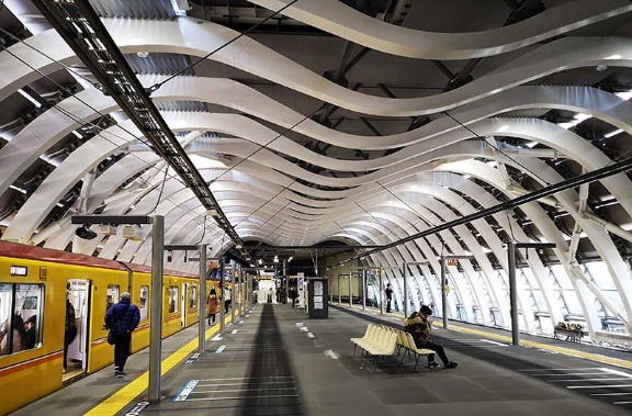 番外編 東京メトロ 新 渋谷駅で大混雑 苦行はあと7年続く 日経ビジネス電子版