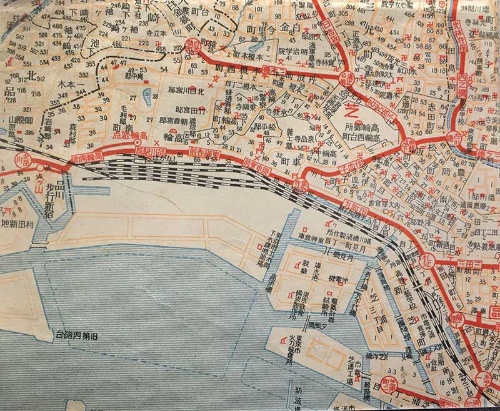 昭和5年（1930年）の「大東京川崎横浜復興大地図」（時事新報社）。京浜電気鉄道の終点が「高輪終点」となっている。太い赤線は東京市電