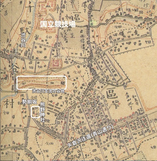 明治13年（1880年）の地図。霞ヶ丘アパートのあたりが谷地で「田」だったのが分かる。「明治前期測量 2万分の1 フランス式彩色地図」（日本地図センター発行）より