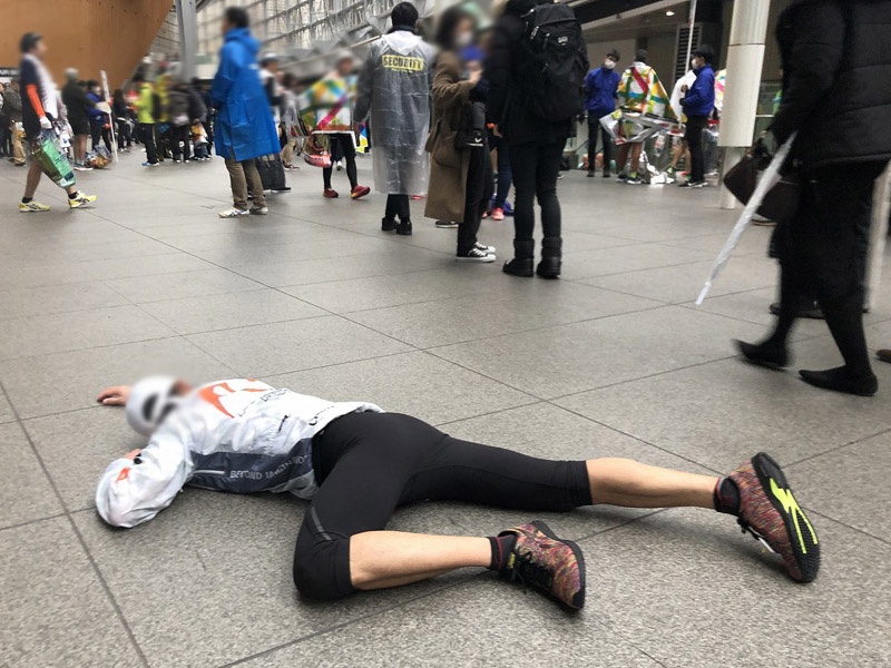 マラソン直前にシューズを替えた人の末路 笑 日経ビジネス電子版 マラソン直前にシューズを替えた人の末路 笑 日経ビジネス電子版