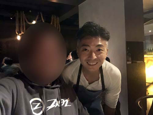 シェフのRichie Lin氏。シェフというよりも、一流のビジネスマンの雰囲気を持った青年です。香港生まれのカナダ育ち。来週来日し、二郎でラーメンを食べるそうです(笑)。