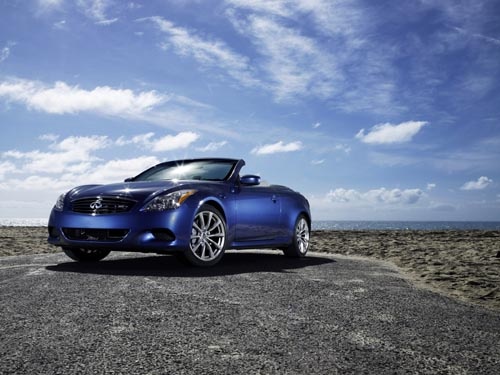 V36型Gコンバーチブル(写真:インフィニティ)
