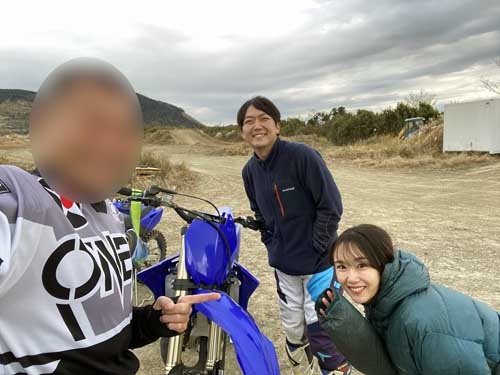 若村脩平選手と美人の奥様。奇遇でございました。