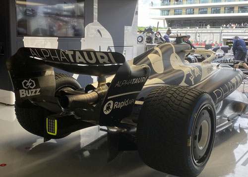 日本人唯一のF1ドライバー角田選手 独占インタビュー！：日経ビジネス