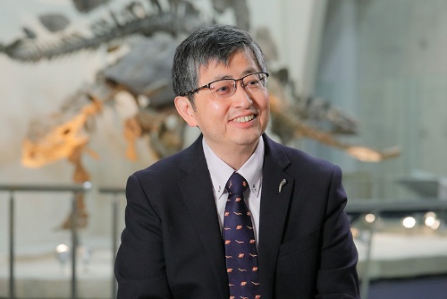 真鍋真さんは、真っ先に名前が挙がる日本の「恐竜博士」の1人だ。