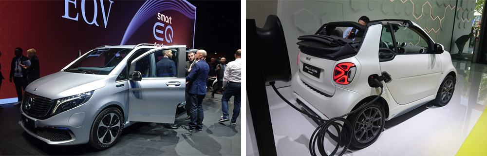 2020年から発売する新型EV「EQC」は専用のプラットフォームを採用するが、今回のショーでは既存の車種をベースにしたミニバンのEV「EQV」（左）や、小型2人乗り車のEV「smart EQ fortwo」（右）を出展した。