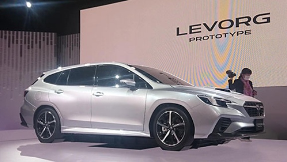 ホンダ次期フィットがスマイル顔になったわけ 3ページ目 日経ビジネス電子版