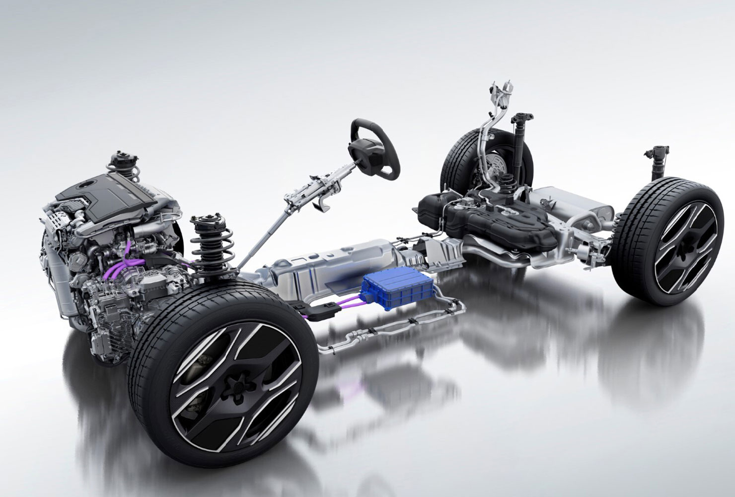 フィアット初のハイブリッド車「600 Hybrid」、意外とスポーティーな