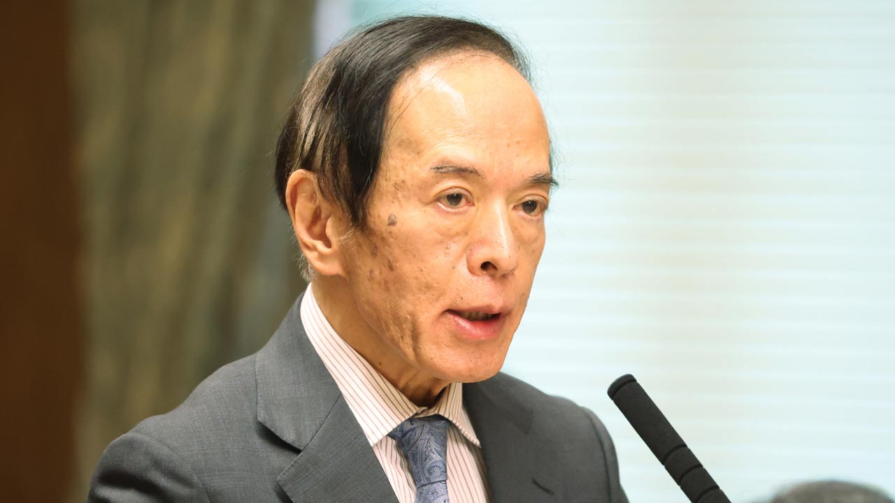 政府・日銀共同声明の行く末は 麻生氏・菅氏の影響力残るか：日経ビジネス電子版