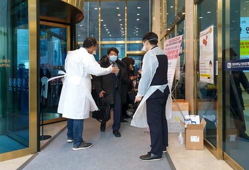 韓国でも新型コロナによる感染者・死亡者が増えている（写真＝Goldcastle7/Getty Images）