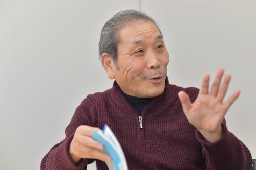 井上さんは、30年以上にわたって孫社長を取材してきた(写真:菊池一郎)