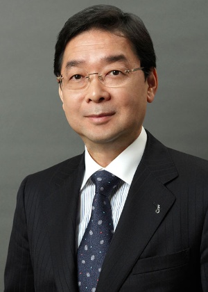 <span class="fontBold">小宮一慶(こみや・かずよし)</span><br />経営コンサルタント。小宮コンサルタンツ代表取締役CEO。十数社の社外取締役や監査役、顧問も務める。京都大学法学部卒業後、東京銀行(現 三菱UFJ銀行)、岡本アソシエイツなどを経て独立。著書は100冊を超える