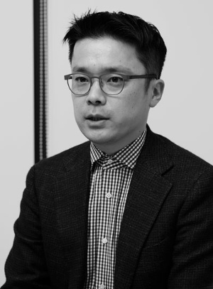 「失敗を語るのも、自分に課した役割」と語る(写真/堀 勝志古)