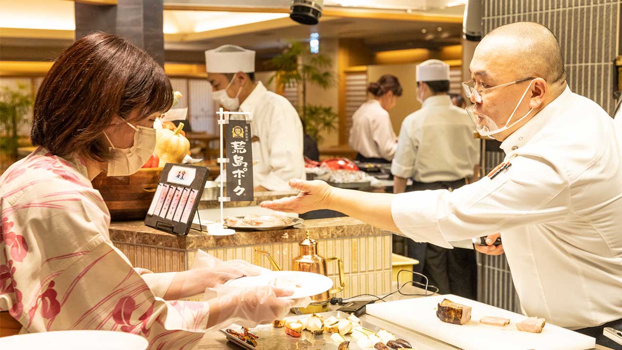 最低賃金に追いかけられる旅館業界　32歳の跡取りが因習打破に挑む