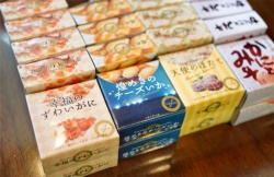 土産物店を中心に珍味を販売