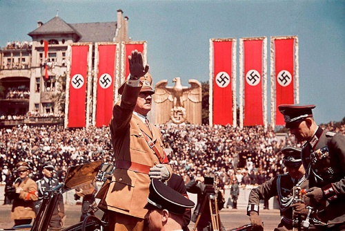 ドイツのヒトラー（写真：ユニフォトプレス）