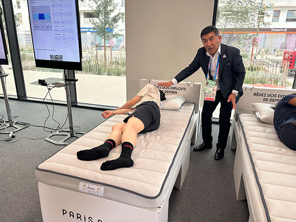 パリ五輪、選手村で想定外に直面 寝具提供のエアウィーヴ会長の現地