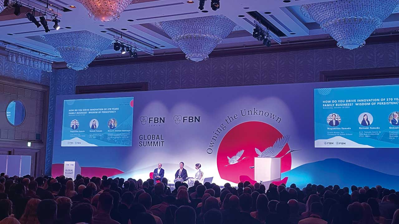 日本の同族経営に世界が注目 「三方よし」の承継が永続の鍵：日経