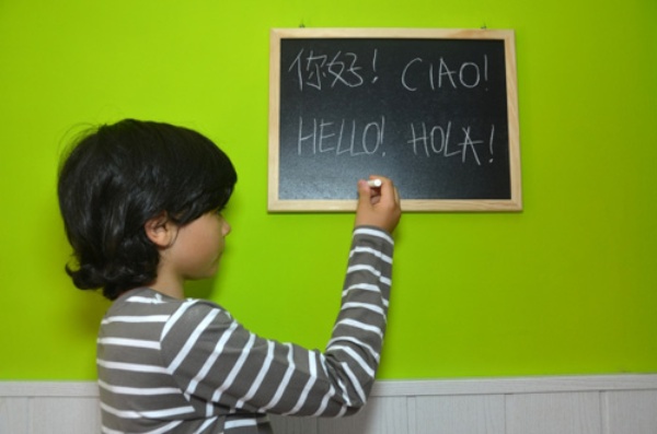 他言語に触れると英語がやさしくなる 日経ビジネス電子版 他言語に触れると英語がやさしくなる 日経ビジネス電子版