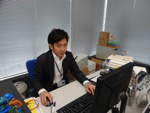 執行役員の羽田幸広人事本部長。29歳で転職してすぐ、新しい人事制度の仕組みづくりなどを一任された